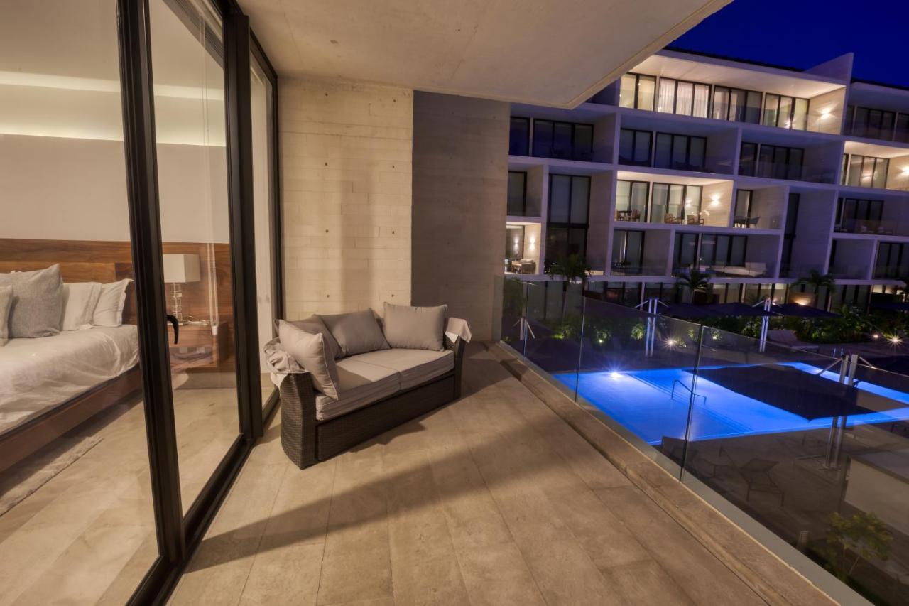 Astonishing Condo With Balcony In A Private Complex With Pool And Gym Playa del Carmen Kültér fotó